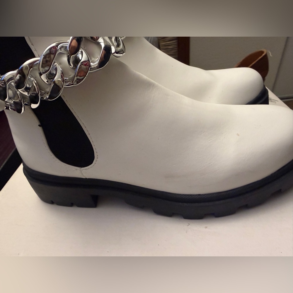 Steve Madden White Boots with Silver Chain Accent